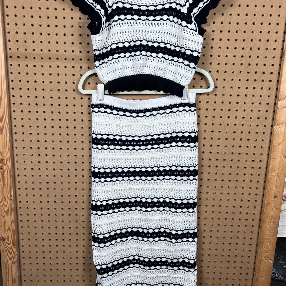 Freshman 1996 Crochet Slim Maxi Skirt and Crop Tank Striped Set Size Medium - Picture 2 of 13